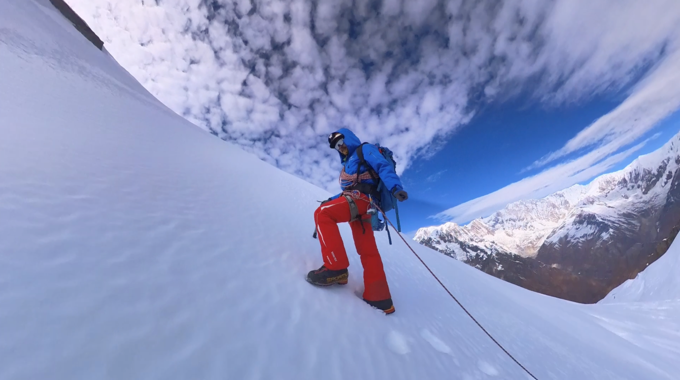  package name : Mardi Himal Peak Climbing